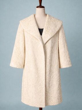 Vintage raised texture cream coat / jacket- 60s, 3/4 sleeve, XL
